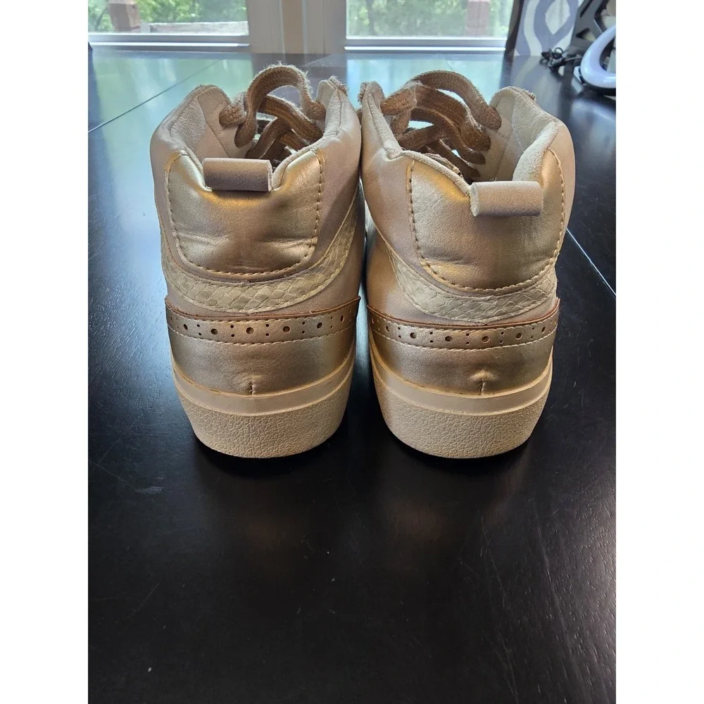 SHU SHOP Serena High‎ Top Sneakers Star Distressed Taupe Snake Gold Size 7.5